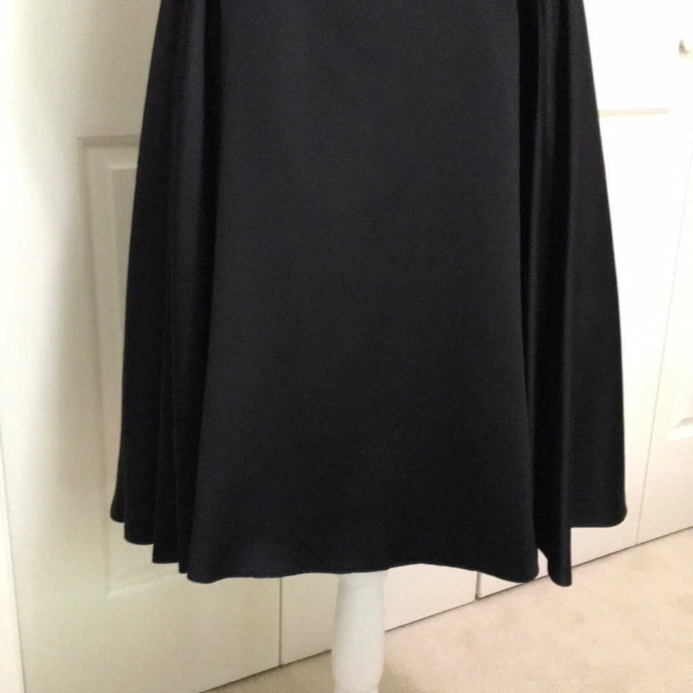 90s Carmen Marc Valvo Collection Black Satin V Back Cocktail Evening Dress 8 - Picture 13 of 16